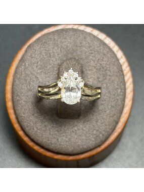 Pear Shape Cubic Zirconia VTG Sterling Silver 925 Ring 2.75mm Band Size 7